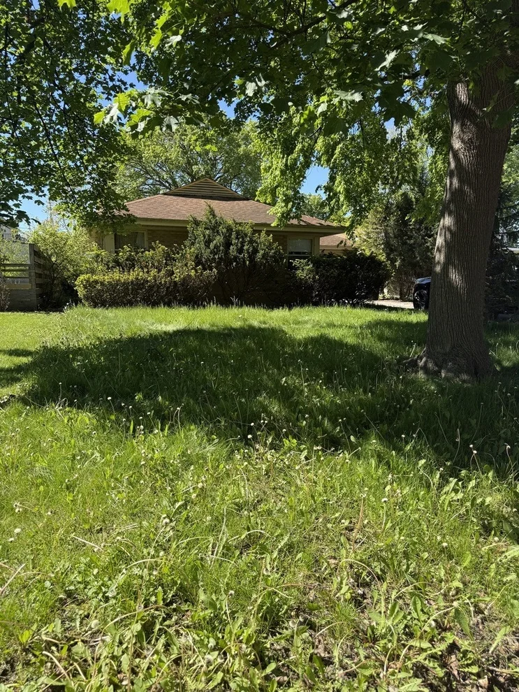 Unit for sale at 5737 N Rogers Avenue, Chicago, IL 60646