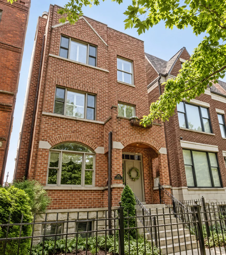 Unit for sale at 1517 W Adams Street, Chicago, IL 60607