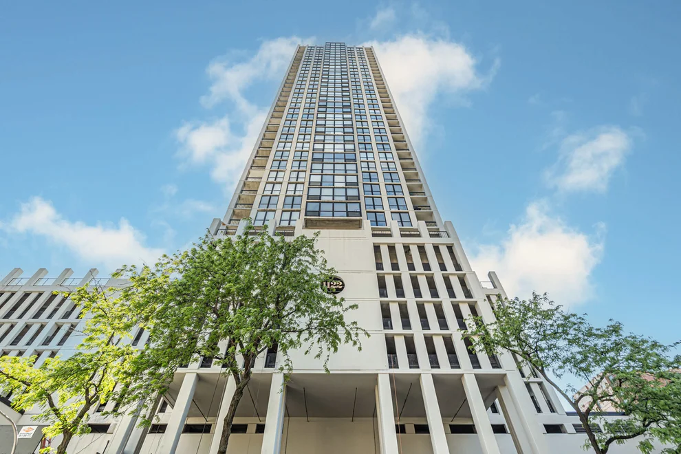 Unit for sale at 1122 N Clark Street, Chicago, IL 60610