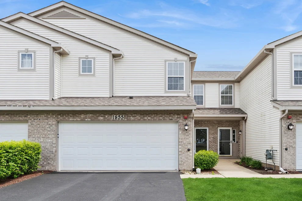 Unit for sale at 1855 Candlelight Circle, Montgomery, IL 60538