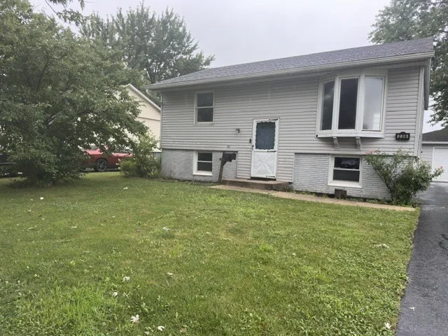 Unit for sale at 236 E Rose Street, Glenwood, IL 60425