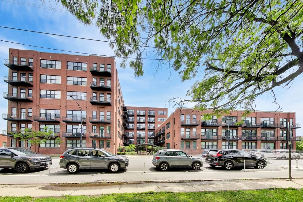 Unit for sale at 2323 W PERSHING Road, Chicago, IL 60609