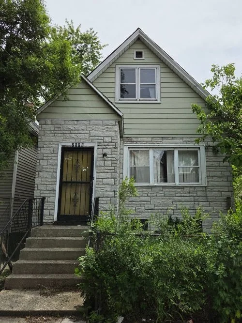Unit for sale at 2921 E 78th Place, Chicago, IL 60649