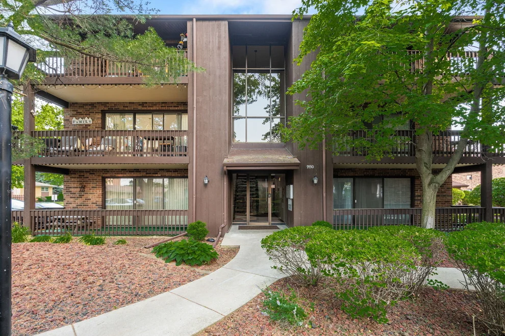 Unit for sale at 9550 Mason Avenue, Oak Lawn, IL 60453