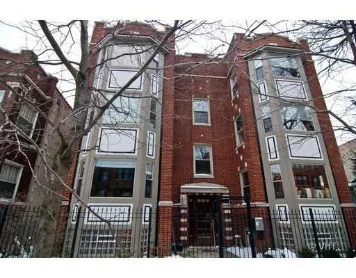 Unit for sale at 4823 N HOYNE Avenue, CHICAGO, IL 60625