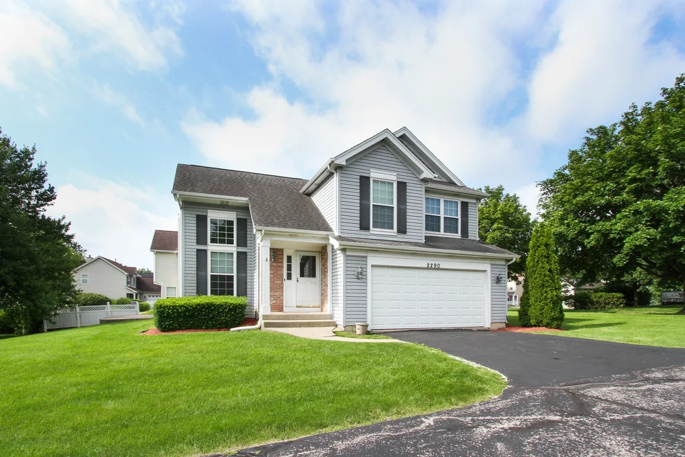 Unit for sale at 2290 APPLEWOOD Lane, Woodstock, IL 60098