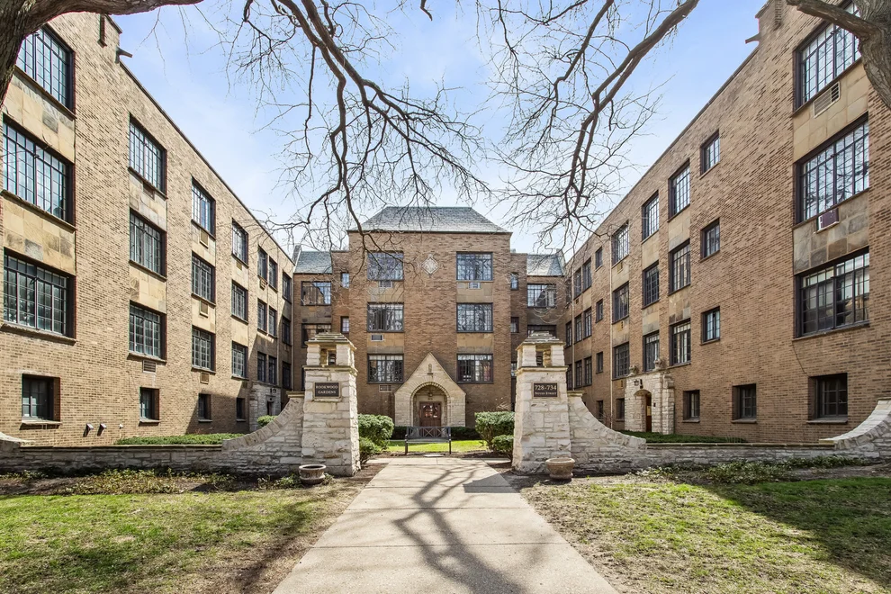 Unit for sale at 734 Noyes Street, Evanston, IL 60201