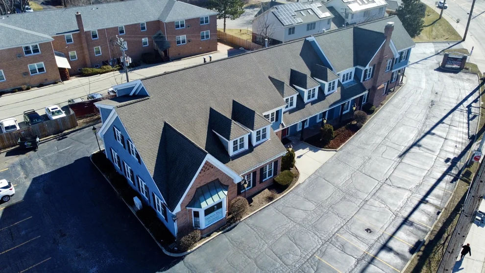Unit for sale at 215 S Northwest Highway, Barrington, IL 60010