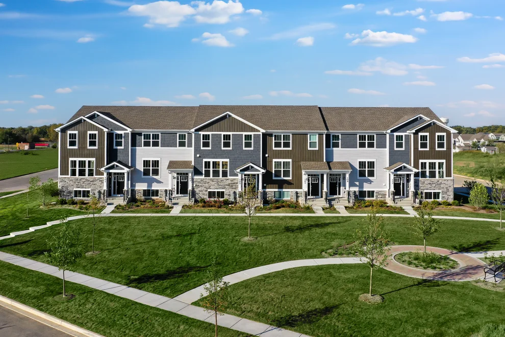Unit for sale at 102 Harvest Lane, West Dundee, IL 60118