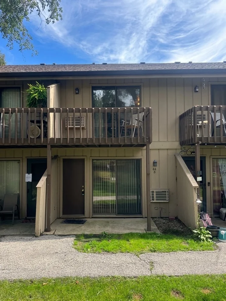 Unit for sale at 64 Aspen Colony, Fox Lake, IL 60020