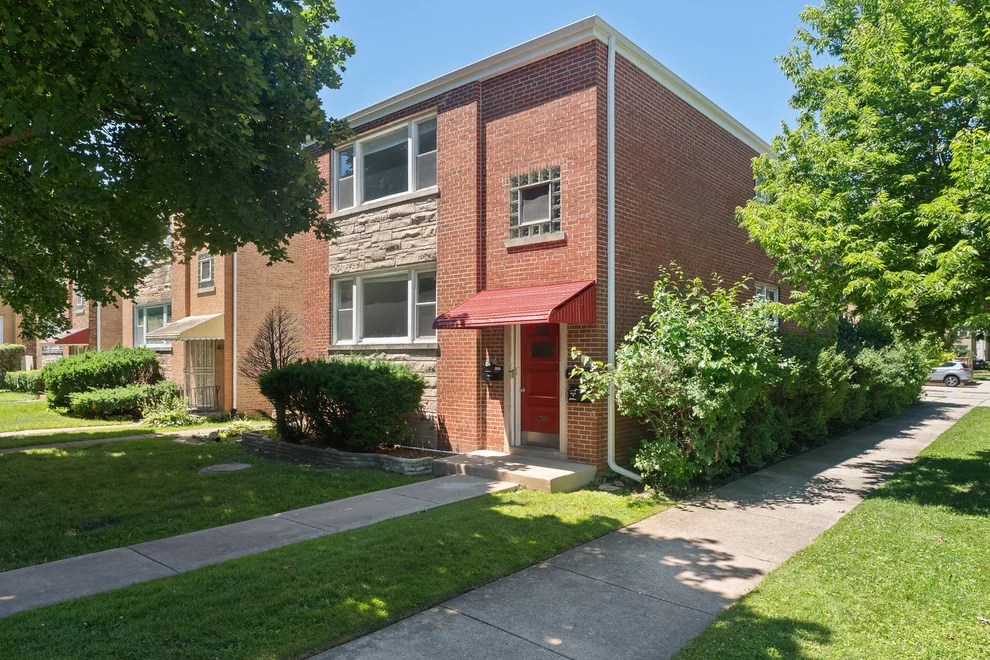 Unit for sale at 8156 Knox Avenue, Skokie, IL 60076