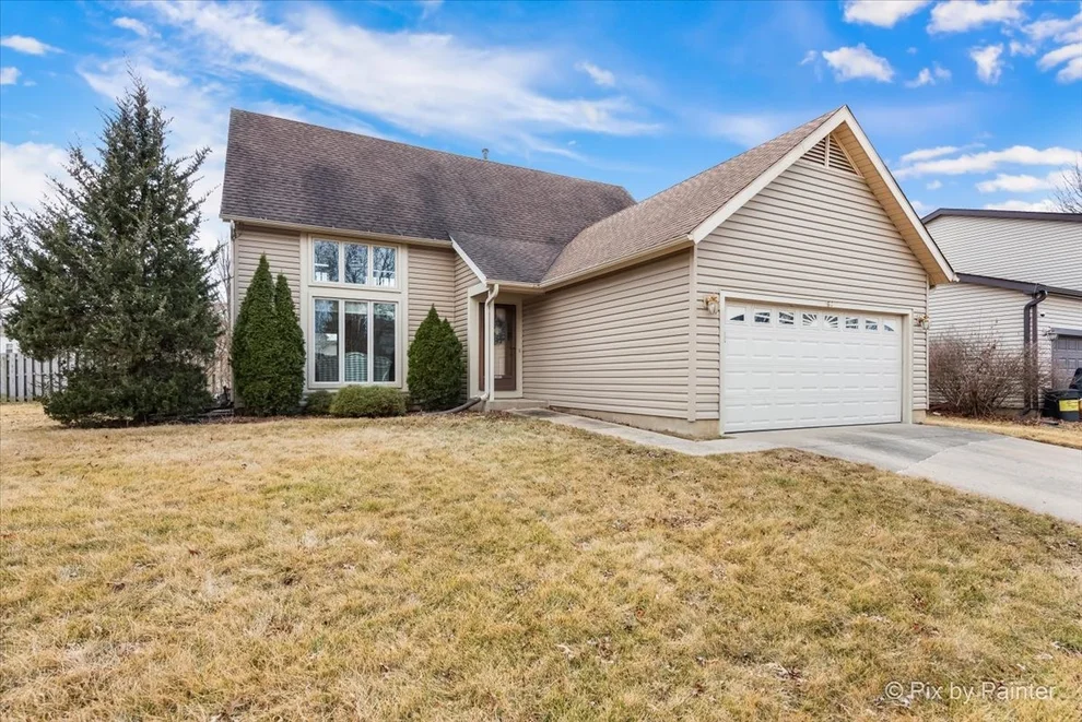 Unit for sale at 164 ABBEYWOOD Circle, Streamwood, IL 60107