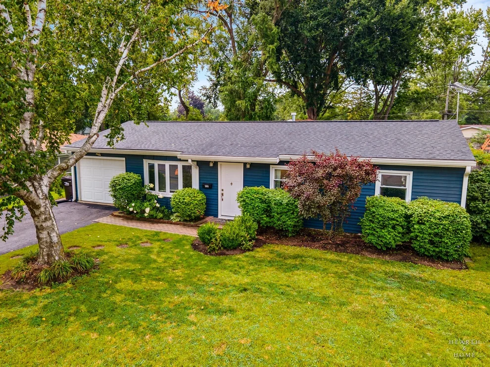Unit for sale at 390 Larkdale Row, Wauconda, IL 60084