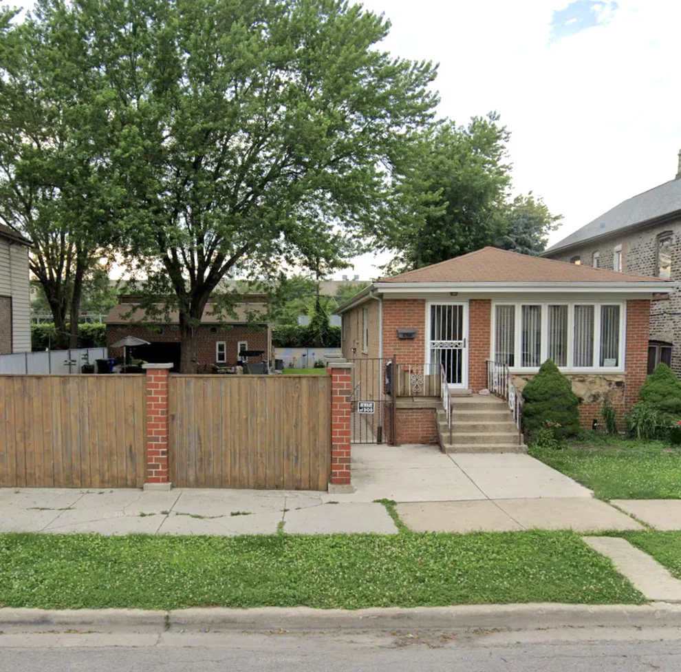 Unit for sale at 2706 S Hillock Avenue, Chicago, IL 60608