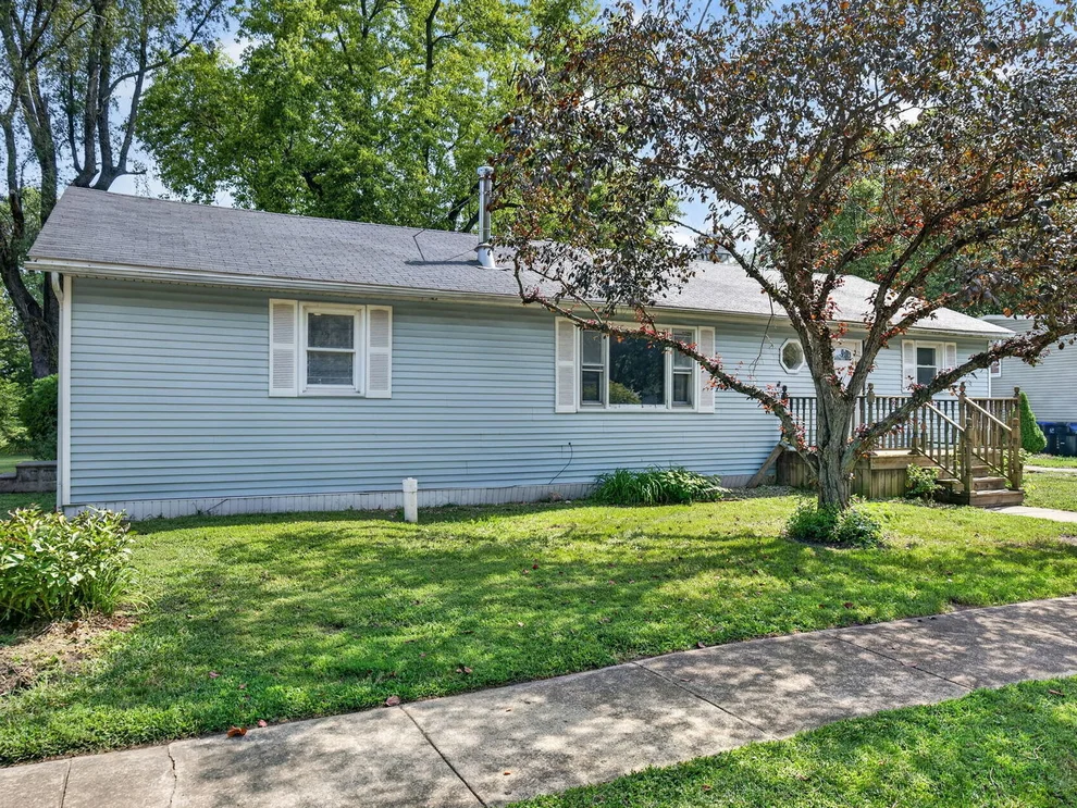 Unit for sale at 637 S Outer Drive, Wilmington, IL 60481