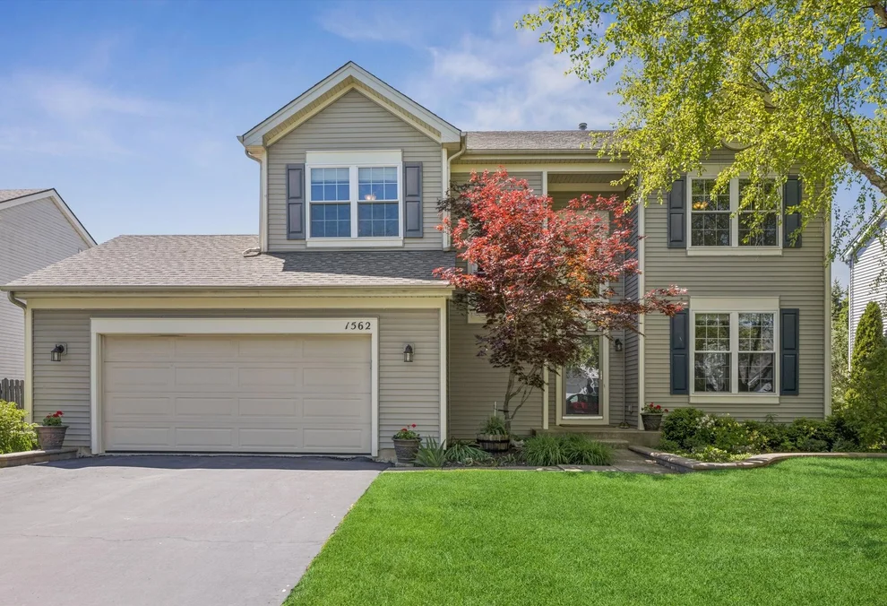 Unit for sale at 1562 Glenside Drive, Bolingbrook, IL 60490