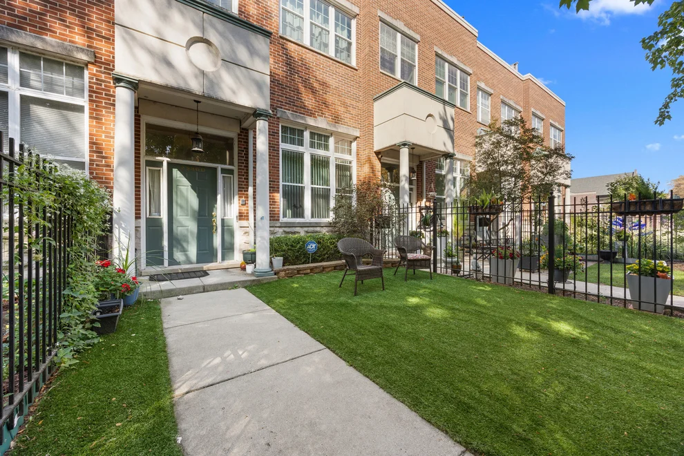 Unit for sale at 5230 S University Avenue, Chicago, IL 60615