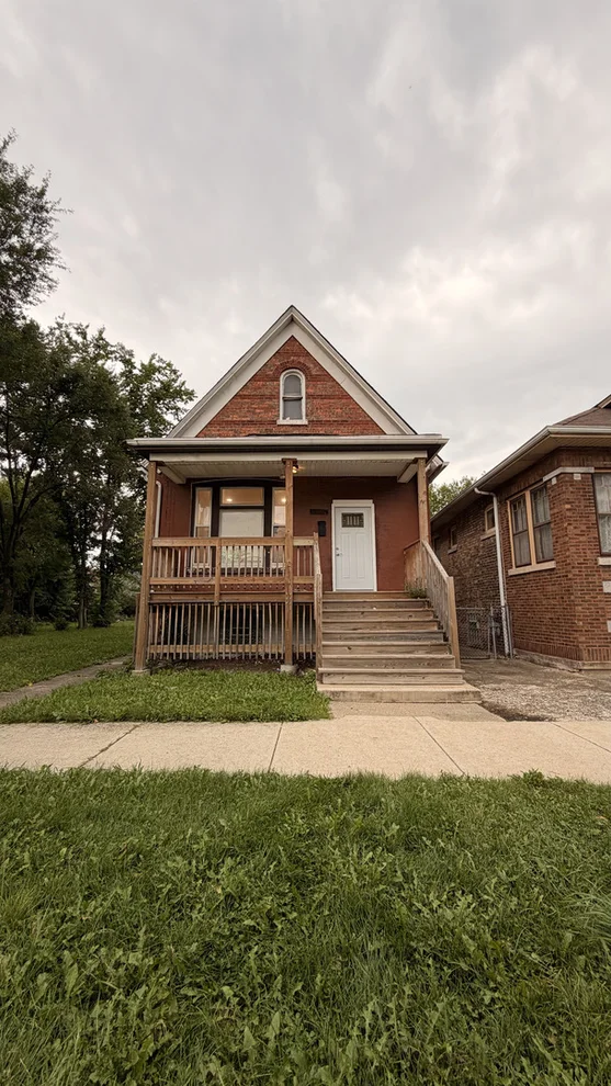 Unit for sale at 10812 S Indiana Avenue, Chicago, IL 60628