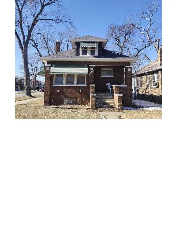 Unit for sale at 8558 S Saint Lawrence Avenue, Chicago, IL 60619