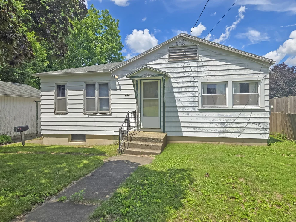 Unit for sale at 404 W Oregon Street, Polo, IL 61064