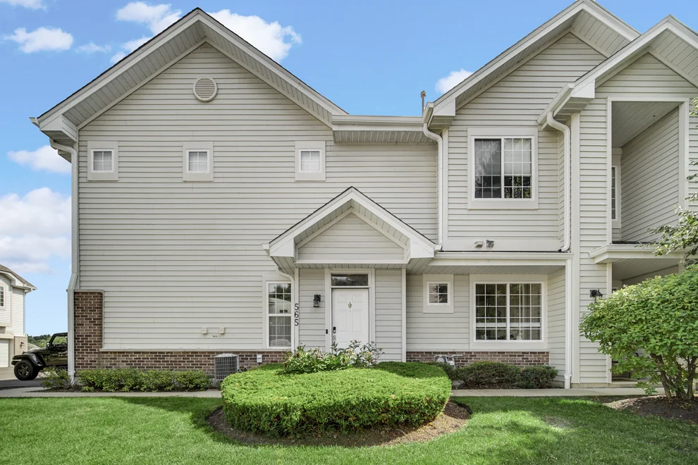 Unit for sale at 565 Blue Springs Drive, Fox Lake, IL 60020