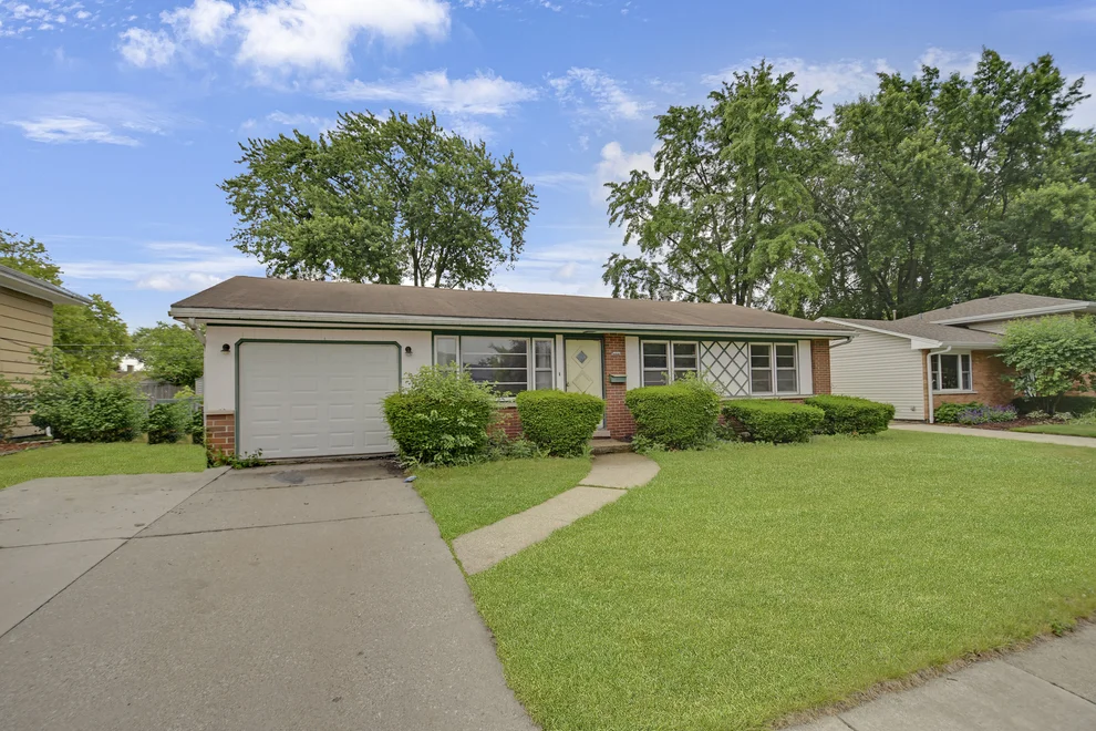 Unit for sale at 16801 Odell Avenue, Tinley Park, IL 60477