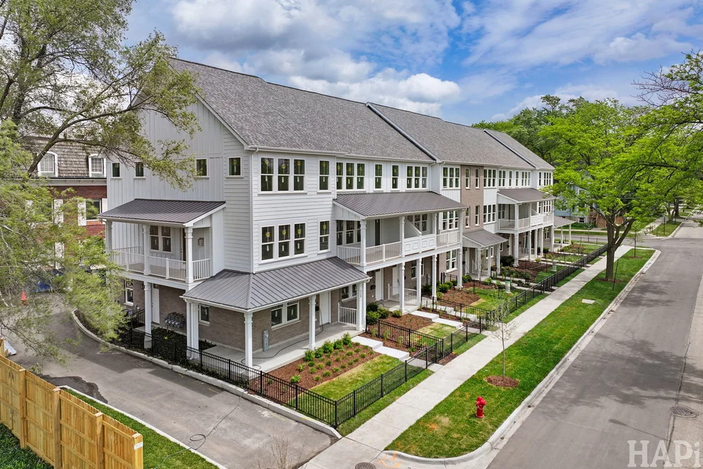 Unit for sale at 120 Washington Street, Barrington, IL 60010