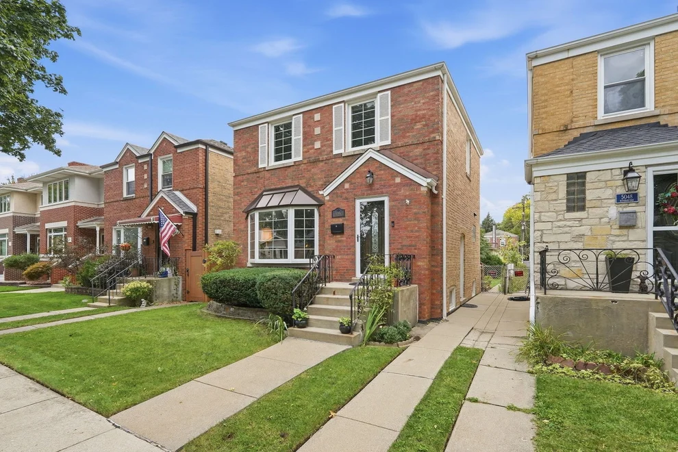 Unit for sale at 5046 N Rutherford Avenue, Chicago, IL 60656