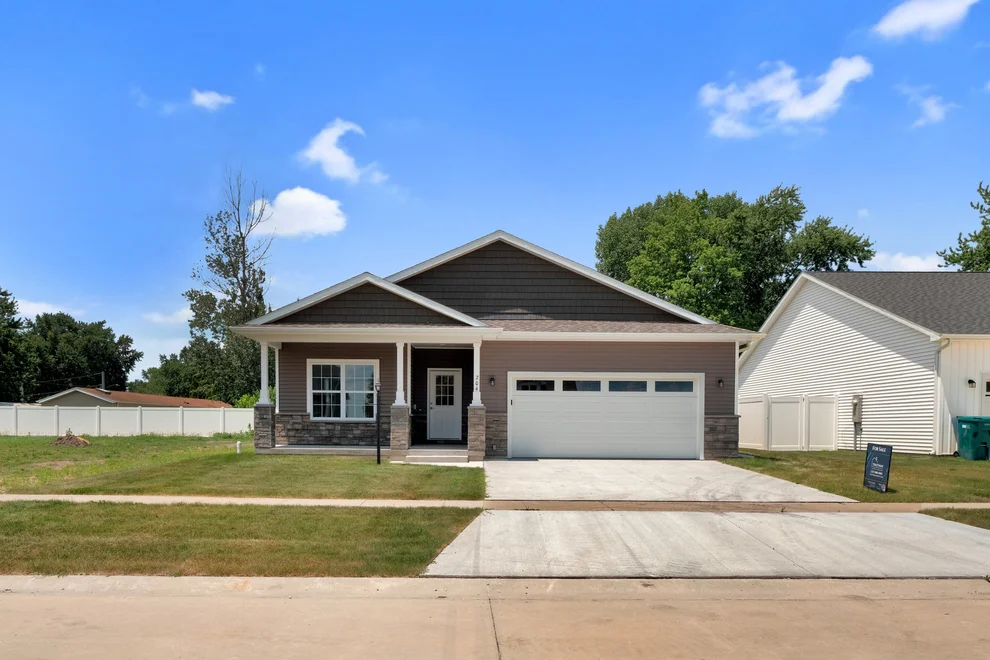 Unit for sale at 704 Justice Street, Tuscola, IL 61953
