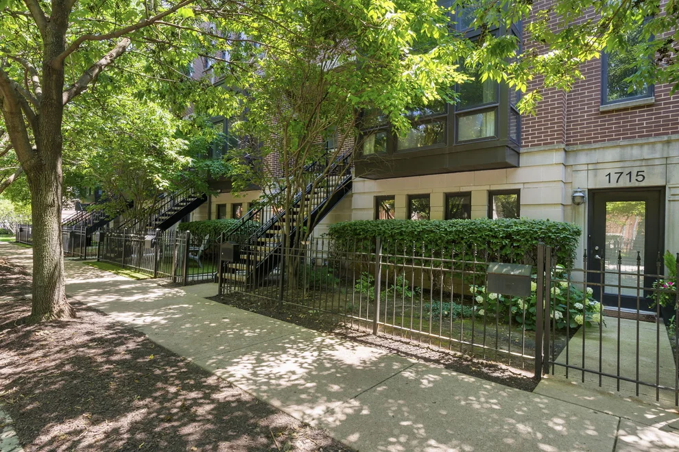 Unit for sale at 1715 W George Street, Chicago, IL 60657