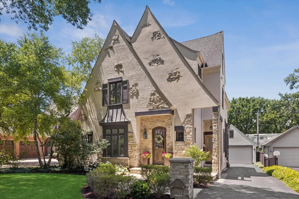 Unit for sale at 620 S Bruner Street, Hinsdale, IL 60521