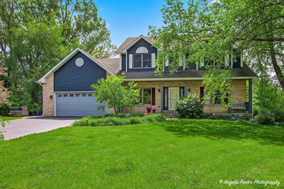 Unit for sale at 1717 Spruce Street, Spring Grove, IL 60081