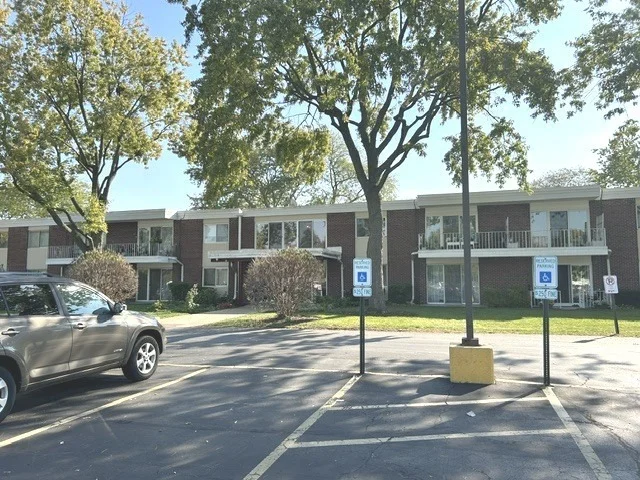 127 North Wolf Road