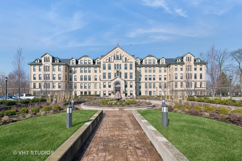 Unit for sale at 1041 RIDGE Road, Wilmette, IL 60091