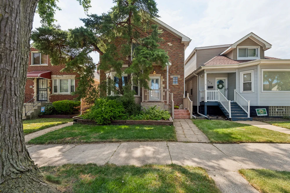 Unit for sale at 3526 N Overhill Avenue, Chicago, IL 60634