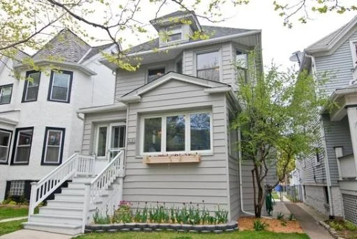 Unit for sale at 1530 W Hood, CHICAGO, IL 60660