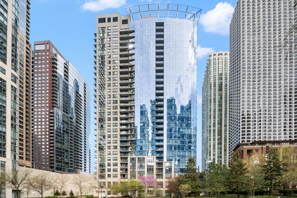 Unit for sale at 201 N Westshore Drive, Chicago, IL 60601