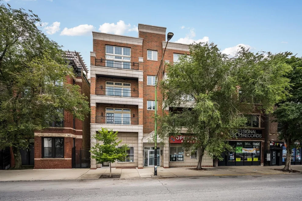 Unit for sale at 1347 N Ashland Avenue, Chicago, IL 60622