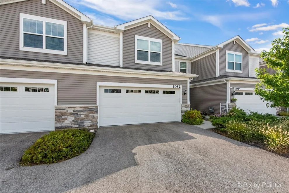 Unit for sale at 1052 Moraine Drive, South Elgin, IL 60177