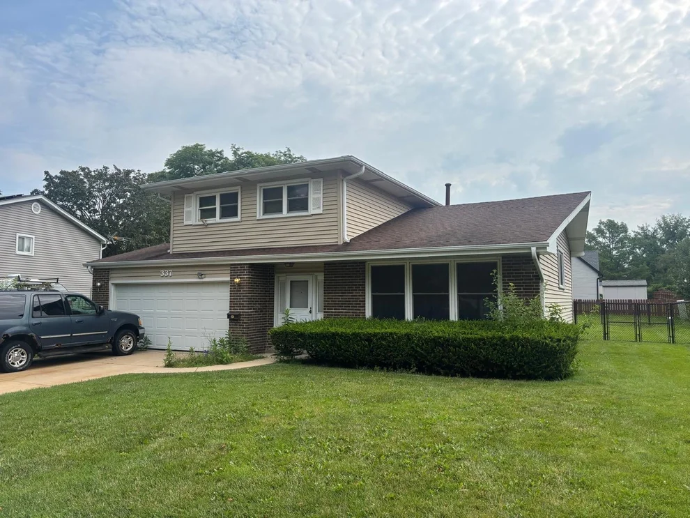 Unit for sale at 337 Hazel Drive, Schaumburg, IL 60193