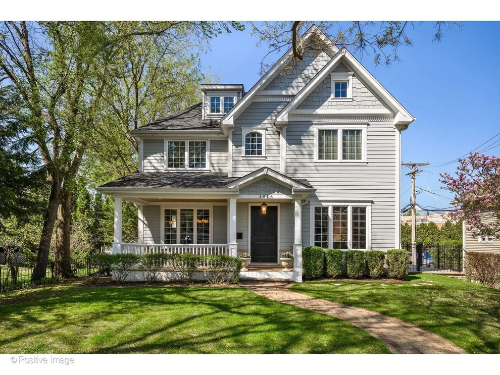 Unit for sale at 1916 Washington Avenue, Wilmette, IL 60091