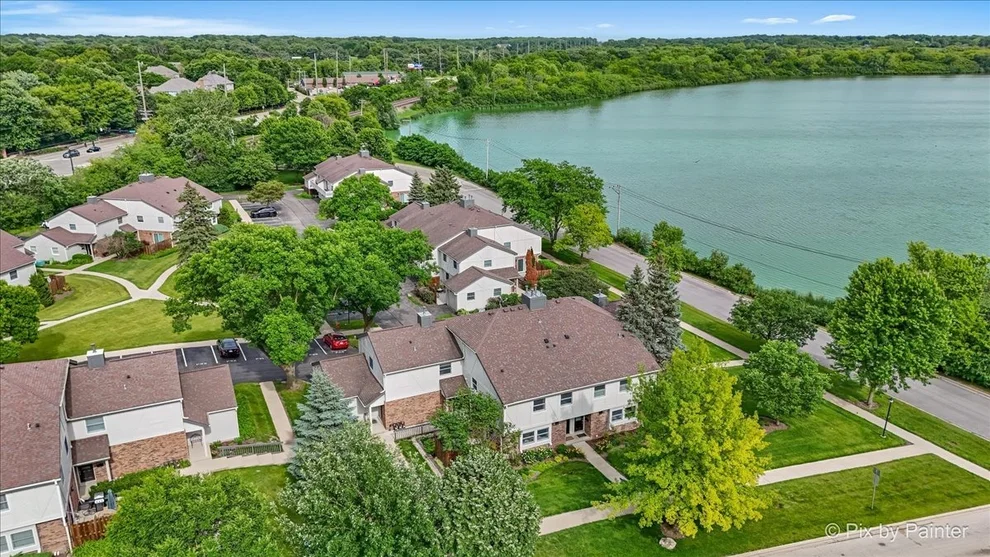 Unit for sale at 884 Bristol Drive, Barrington, IL 60010