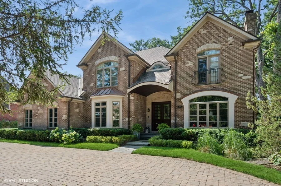 Unit for sale at 358 Winnetka Avenue, Winnetka, IL 60093
