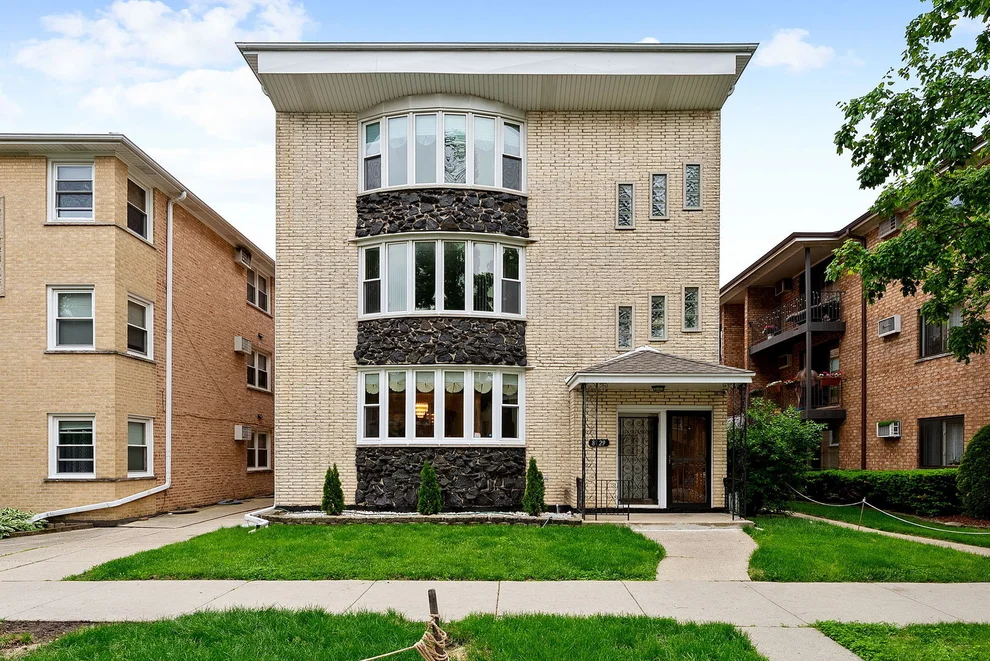 Unit for sale at 8729 W Summerdale Avenue, Chicago, IL 60656