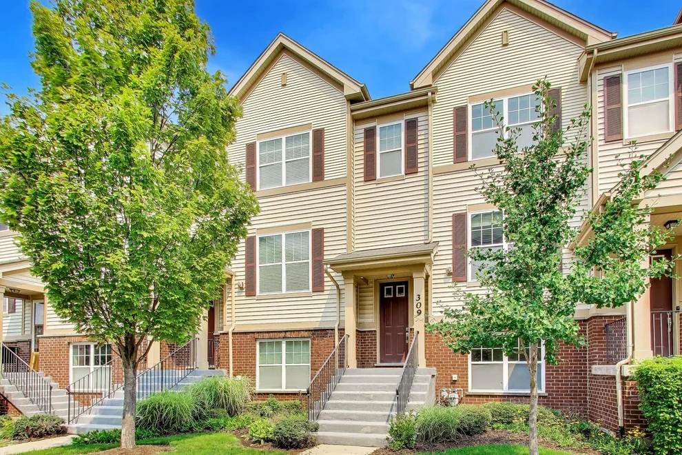 Unit for sale at 309 Western Avenue, Des Plaines, IL 60016