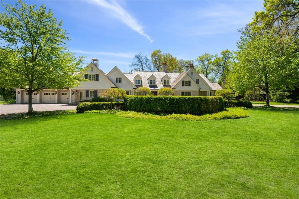 Unit for sale at 30 Bridlewood Road, Northbrook, IL 60062