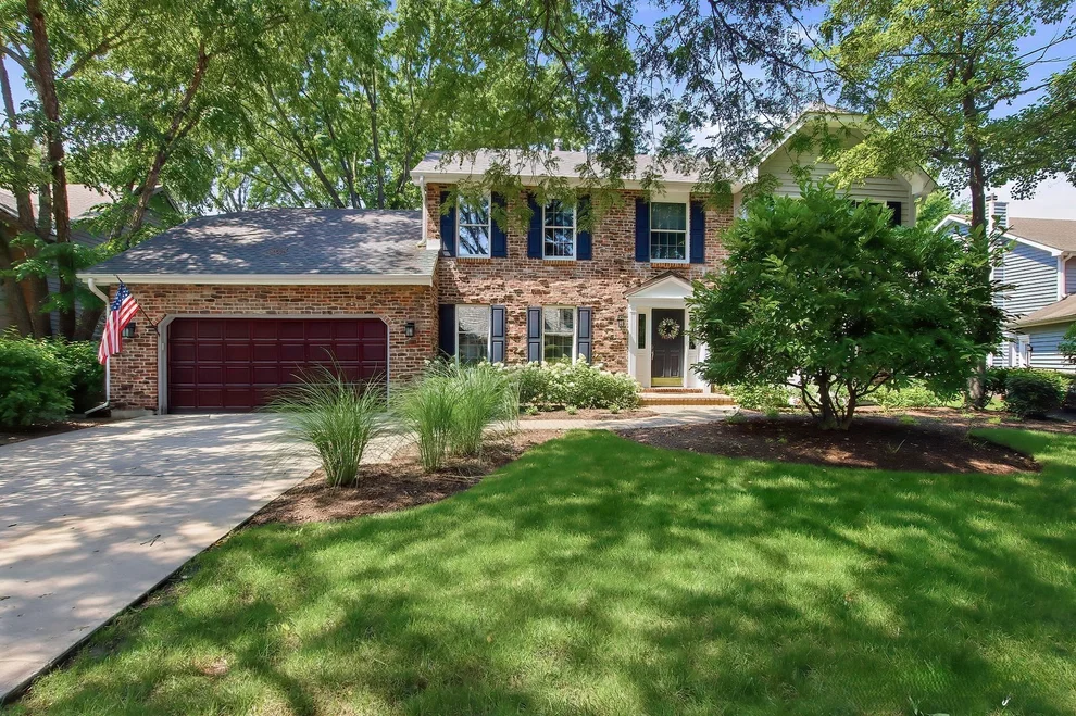 Unit for sale at 1419 Stevenson Drive, Libertyville, IL 60048