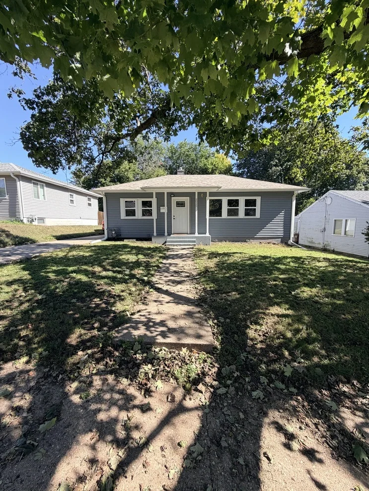 Unit for sale at 2020 22nd Street, Rockford, IL 61108
