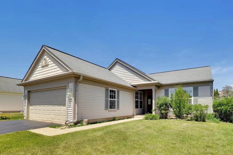 Unit for sale at 13376 Cadence Drive, Huntley, IL 60142