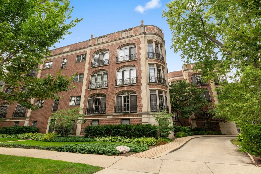 Unit for sale at 946 Michigan Avenue, Evanston, IL 60202